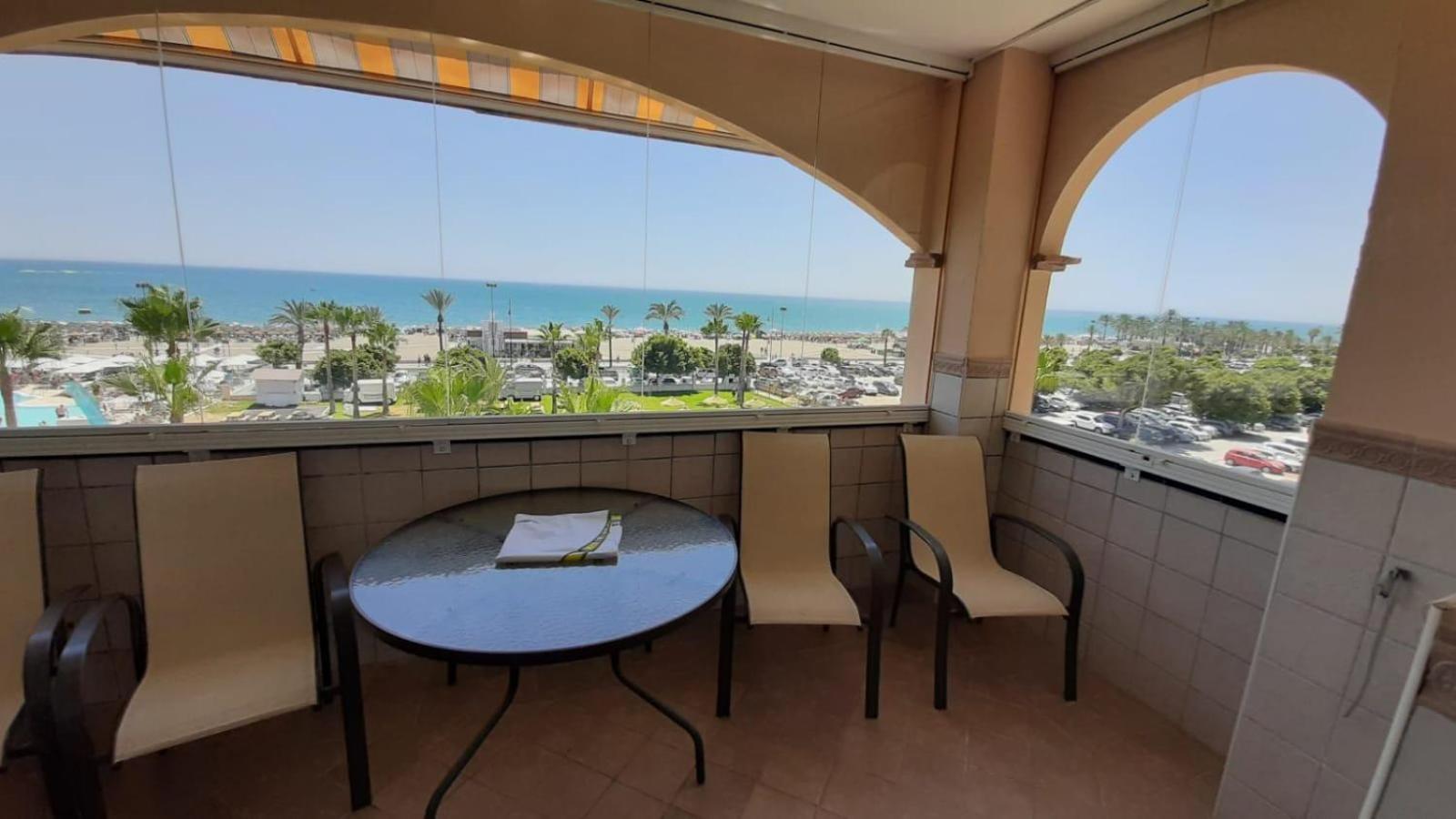Apartamento Frente Al Mar En Torremolinos, Malaga Buitenkant foto