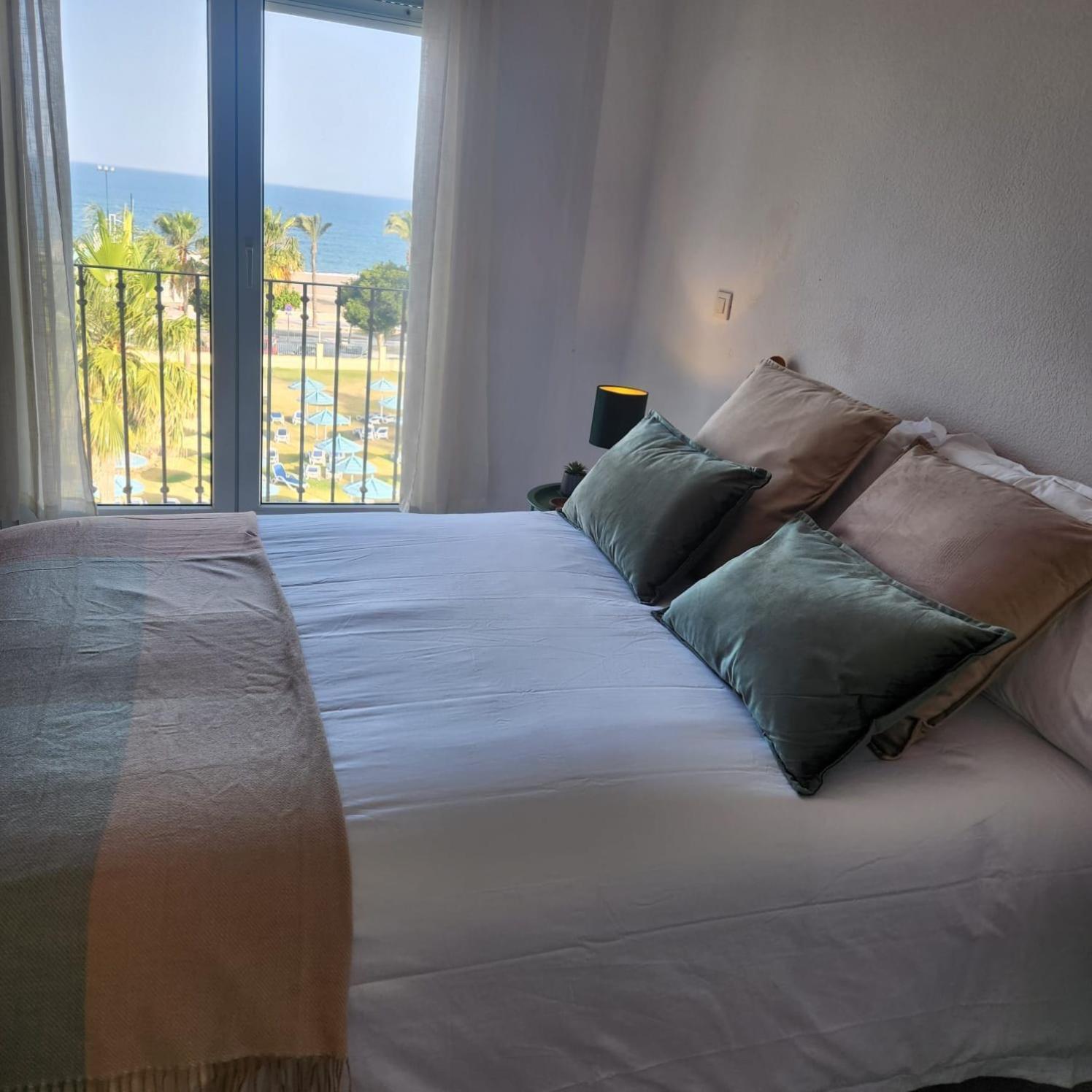 Apartamento Frente Al Mar En Torremolinos, Malaga Buitenkant foto