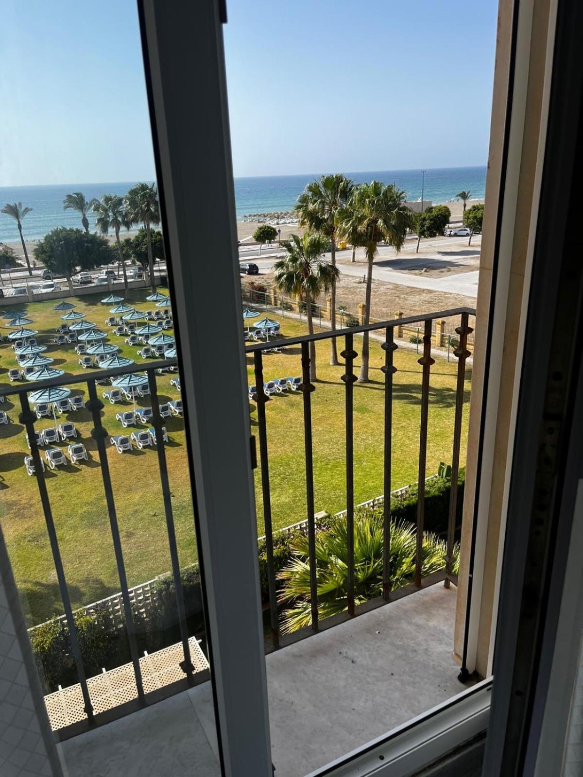 Apartamento Frente Al Mar En Torremolinos, Malaga Buitenkant foto