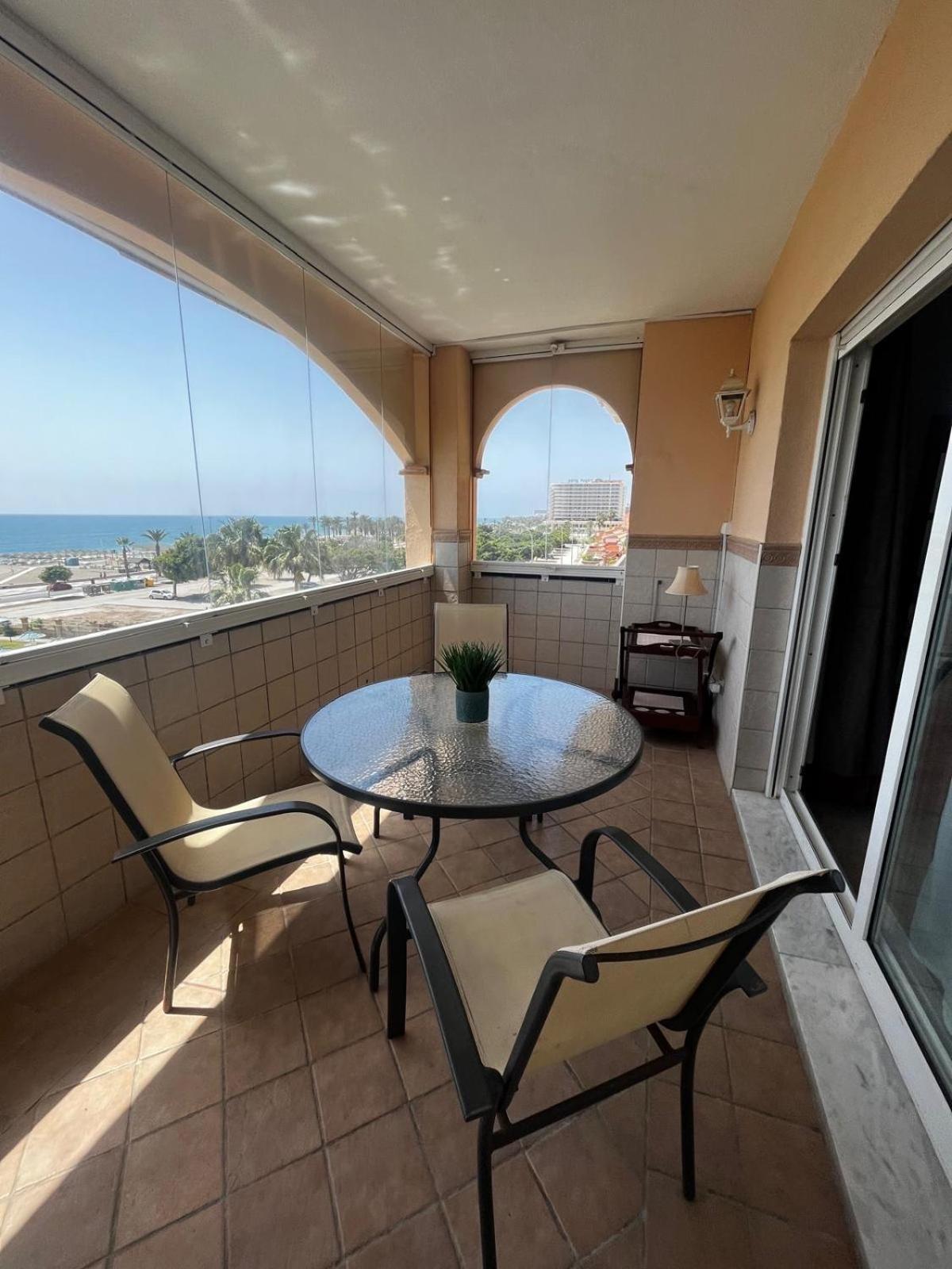 Apartamento Frente Al Mar En Torremolinos, Malaga Buitenkant foto